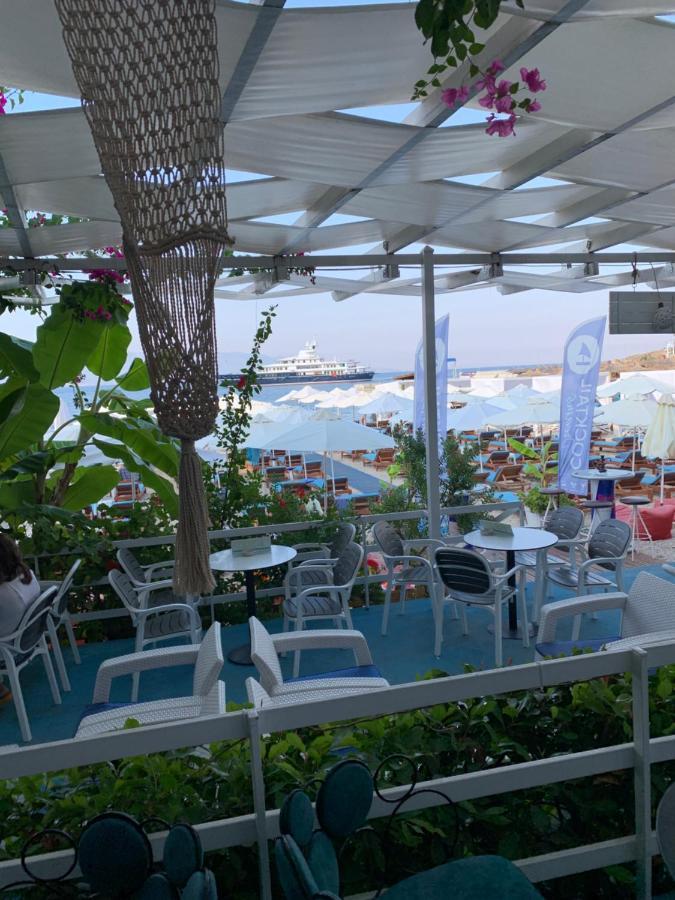 Cocktail & Dreams - Beach Hotel Sarandë Esterno foto